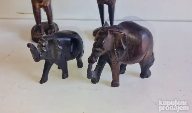 Kolekcija od 7 starih Africkih figura od Ebanovine