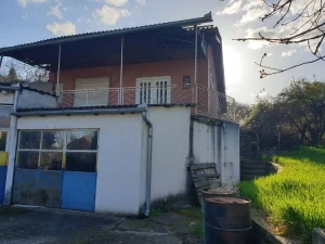 Sremski Karlovci Krivac vikendica 73m2 HITNO!