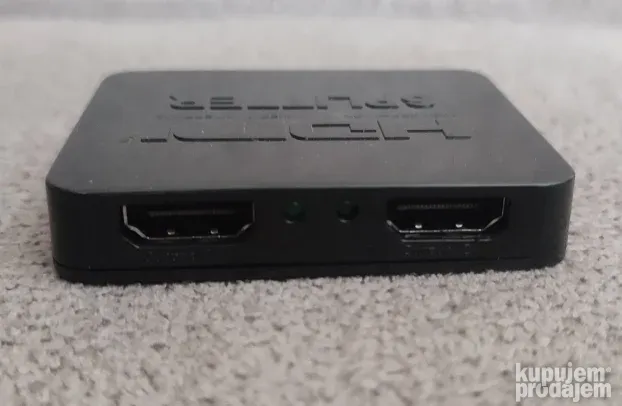 HDMI splitter