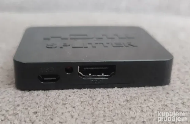 HDMI splitter