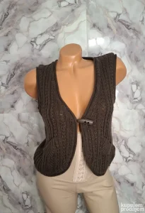 Maslinasti prsluk nov