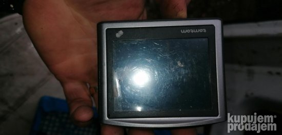 navigacija za auto tomtom one neispitana