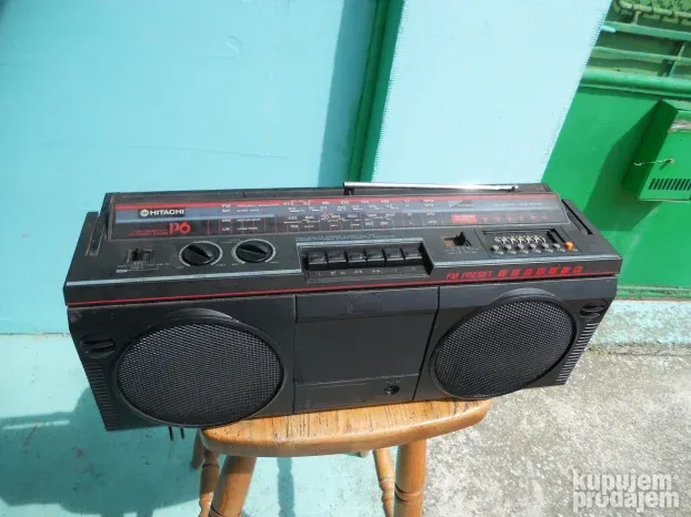 blutut poklon hitachi aux pojacalo i  radio snazan