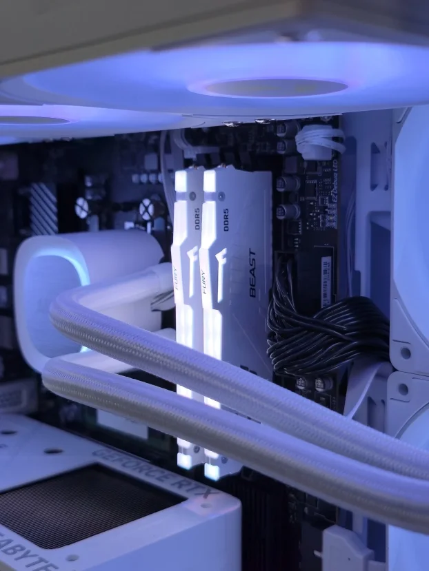 Ryzen 5 9600x RTX 5060 B650 32GB 1TB - SM075PC