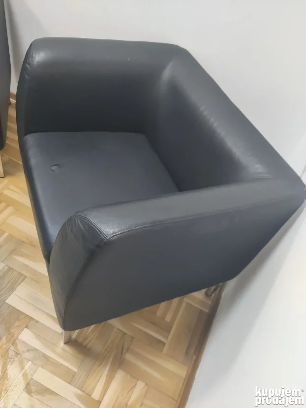 Kozne fotelje + stocic