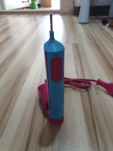 Elektricna cetkica za zube BRAUN type4716