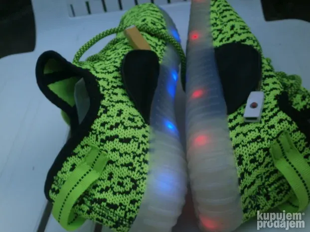 LED svetleće patike ZELENE plitke br.39 unisex