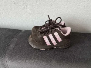 Original ADIDAS kožne patike za bebe/devojčice 20
