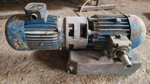 Vakum pumpa trofazna