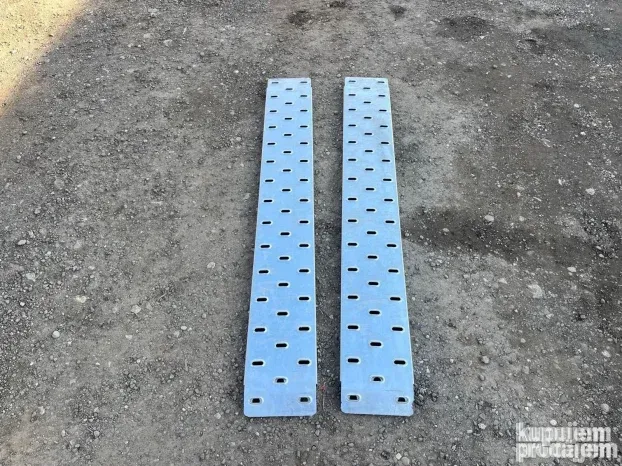 Navozne staze za prikolicu