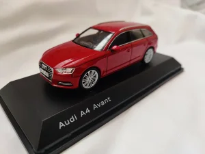 Audi A4 B9 avant 1/43