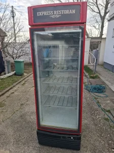 Vertikalni zamrzivac