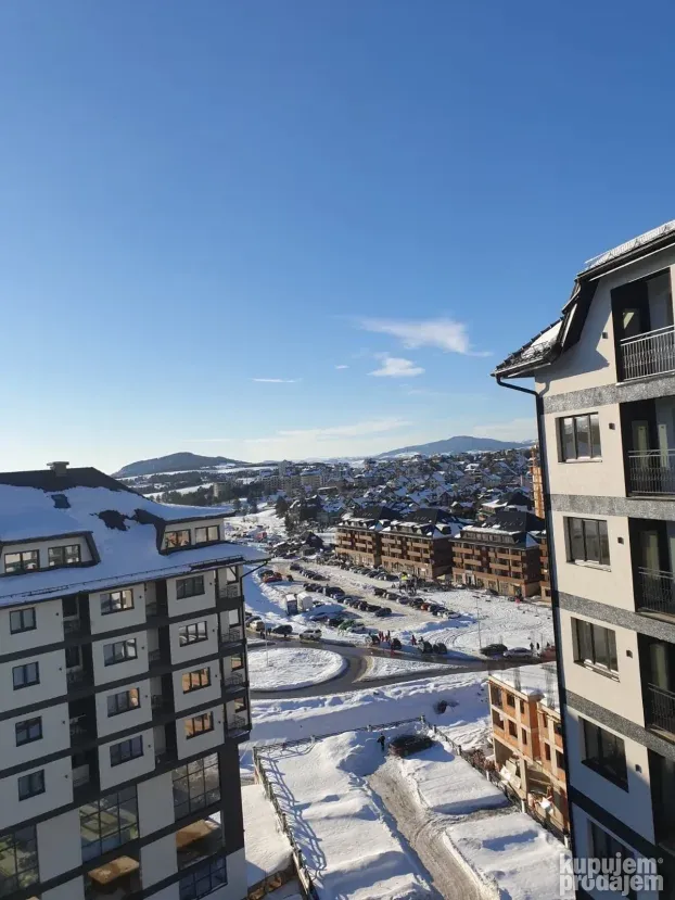 Izdajem apartman na Zlatiboru za odmor(Gondola, Centar)