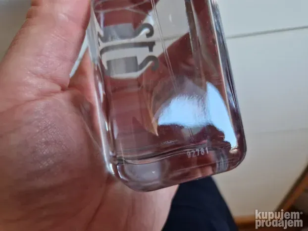Carolina Herrera 212 VIP Men (BATCH 2019) Dekant 5/10/20 ml