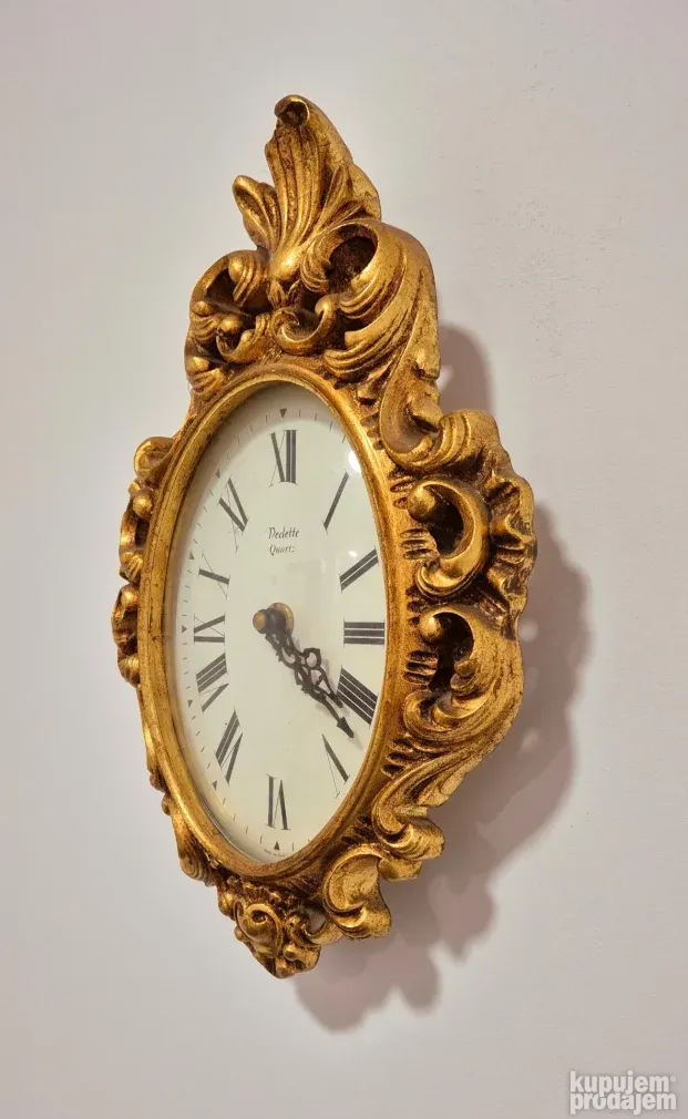 Prelep star pozlaceni zidni sat Luj XV stil