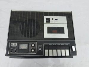Kaset dek Universum 1974.god. portabl