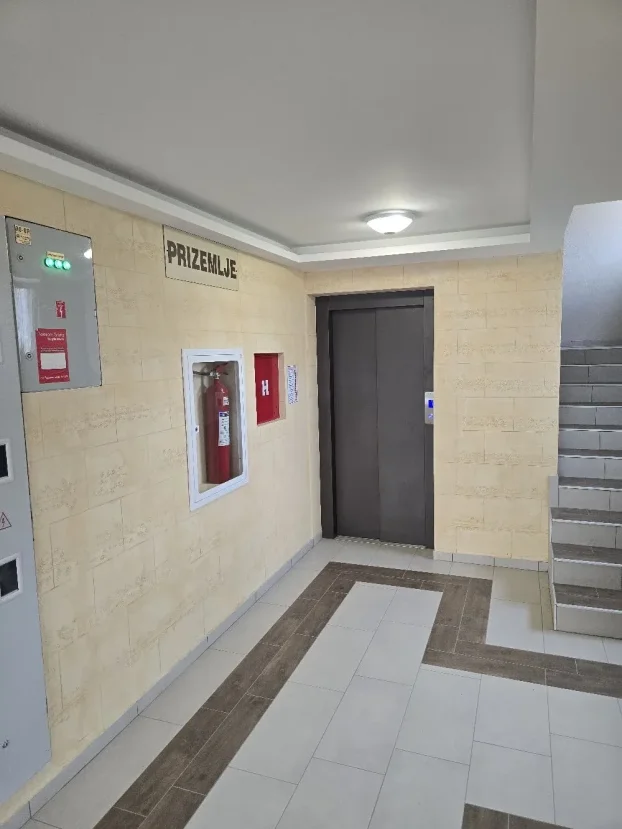 Ljubomira Romica, Loznica, Lagator, 1.5 jednoiposoban, 44 m²