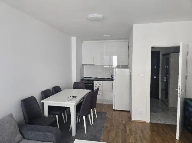 Ljubomira Romica, Loznica, Lagator, 1.5 jednoiposoban, 44 m²