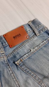 HUGO BOSS farmerke vel. W31 L32