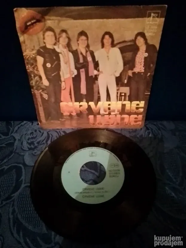 Crvene Usne -  Crvene Usne