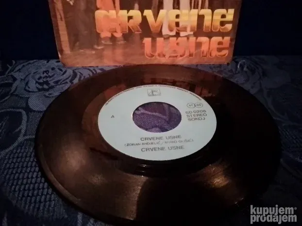 Crvene Usne -  Crvene Usne