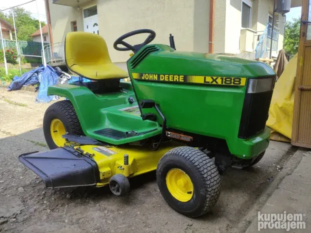 John Deere lx 188 traktor