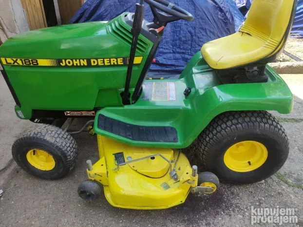 John Deere lx 188 traktor