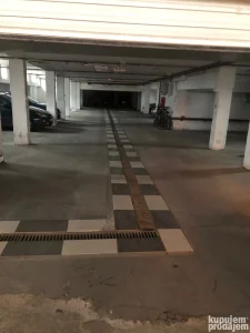 garaza kod kosturnice 12 m2