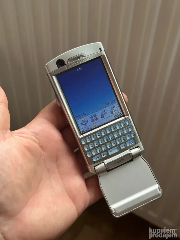Sony Ericsson P990i