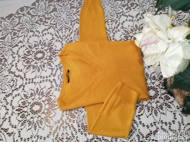 žut ženski džemper TERRANOVA vel.L