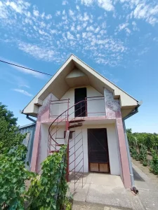 Zrenjanin, Taraš, 2.0 dvosobna, 35 m²