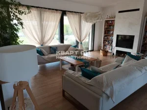 Kosmaj, 5+ petosobna, 199 m²