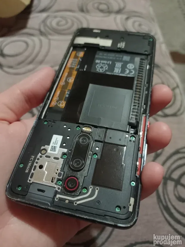 Xiaomi Mi 9T 6/128gb