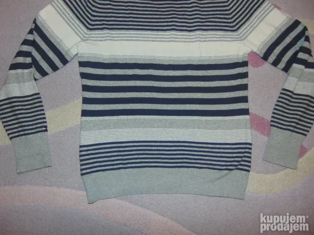 Tommy Hilfiger (original) m. dzemper vel. L/M