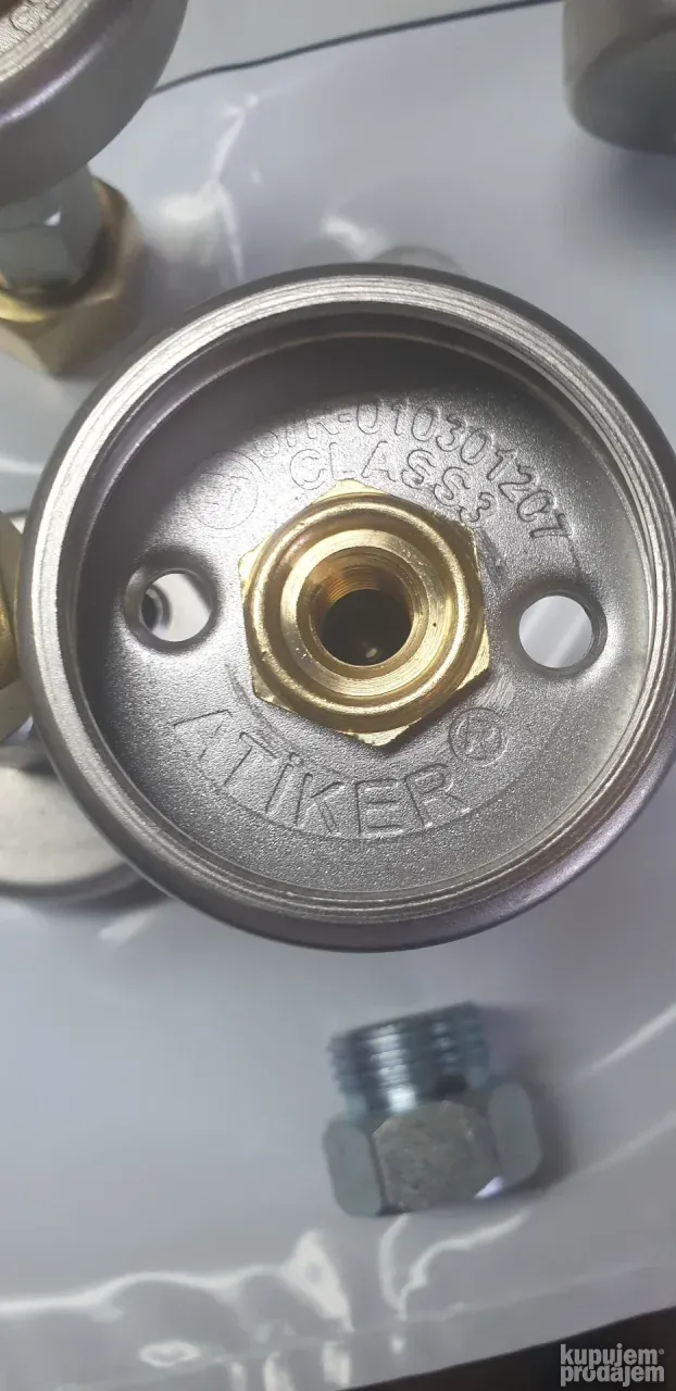 Adapter-pečurka za punjenje plinskih boca
