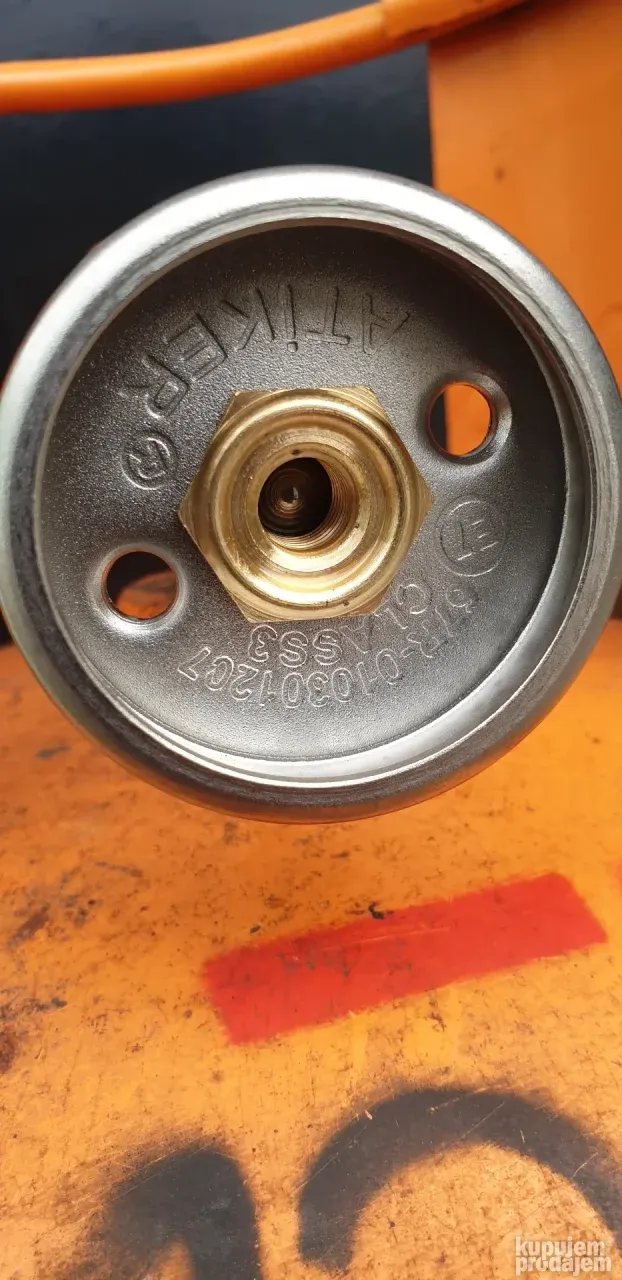 Adapter-pečurka za punjenje plinskih boca