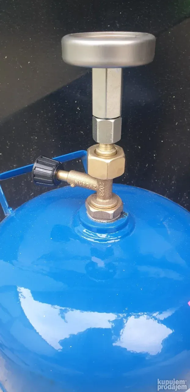Adapter-pečurka za punjenje plinskih boca