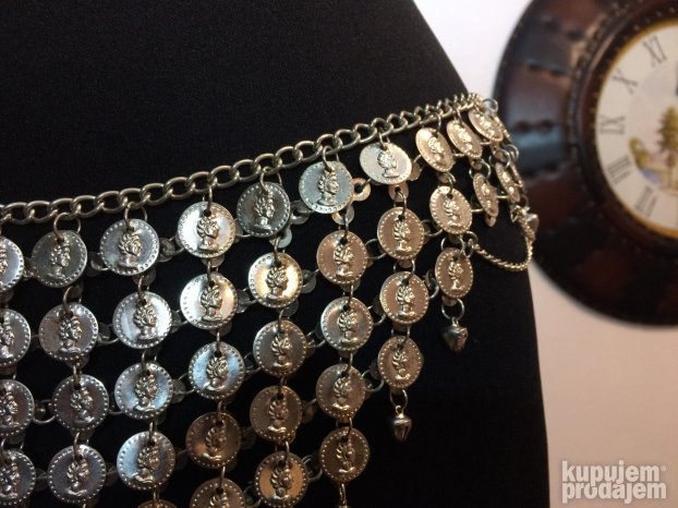 Deo ZENSKE narodne nosnje