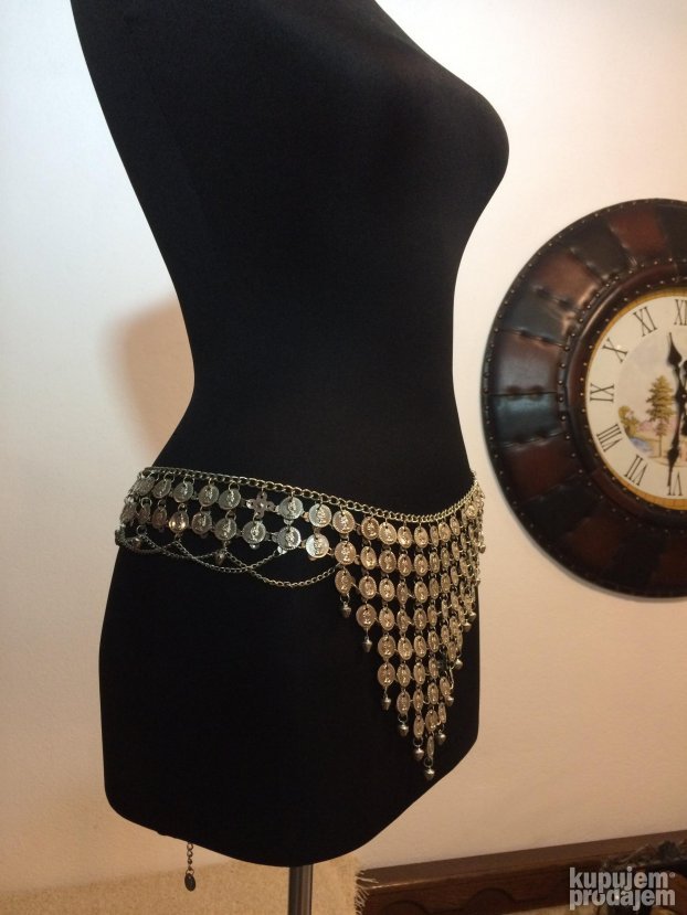 Deo ZENSKE narodne nosnje