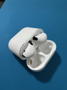 AirPods