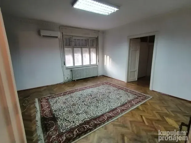Petosoban stan 127m2 strogi centar,za IT, kancelarije..