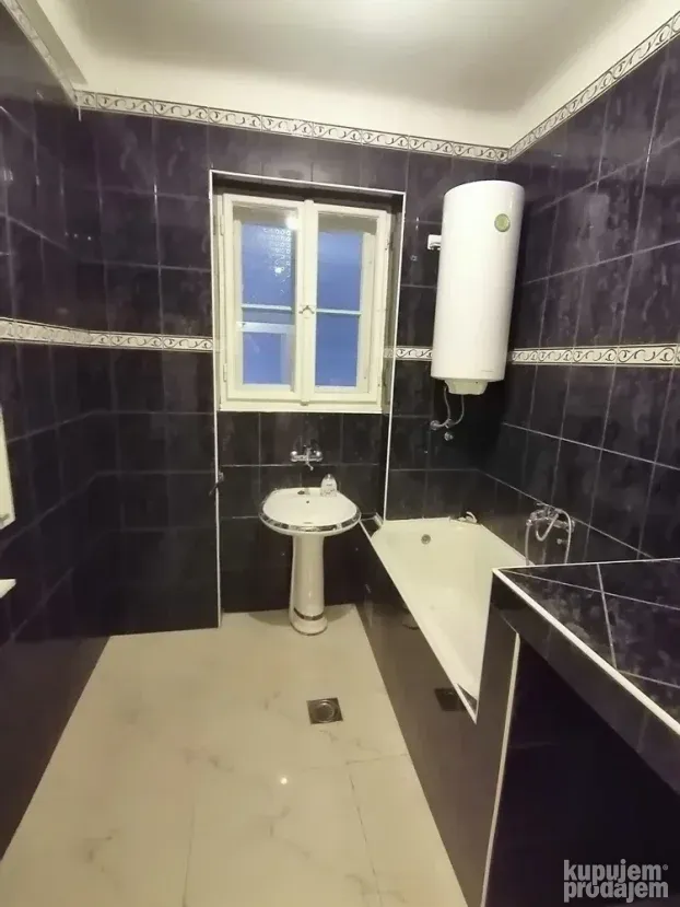 Petosoban stan 127m2 strogi centar,za IT, kancelarije..