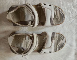 McKinley Stickey rubbur sandale