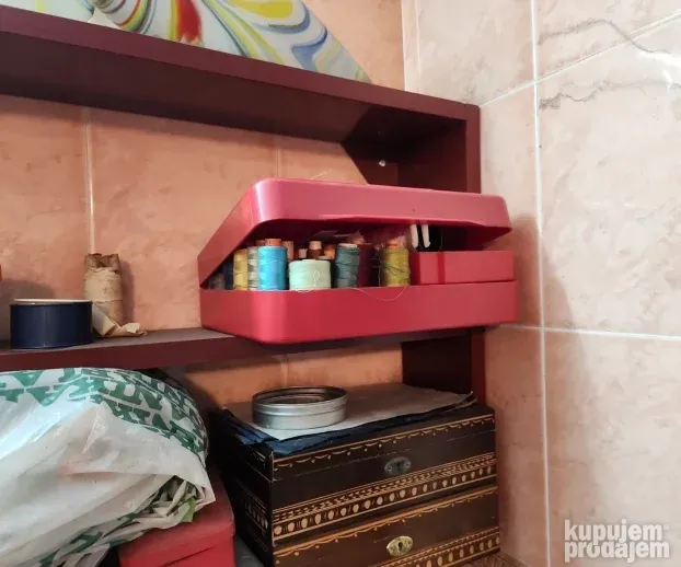 rajfeslus i ostala oprema za sivenje i krojenje