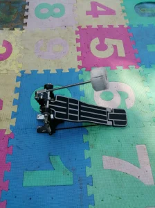 Bas pedala Golden ton