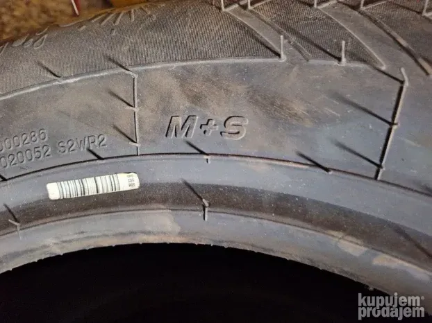 Gume 215-70-15c dve letnje