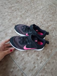 Nike patike broj 31 za devojcicu ocuvane
