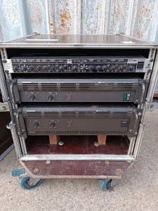 Mackie 1400 2600