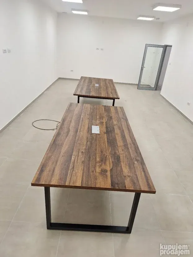 Izrada velikih trpezarijskih i konferencijskih stolova MX223