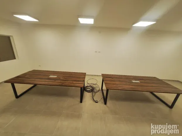 Izrada velikih trpezarijskih i konferencijskih stolova MX223